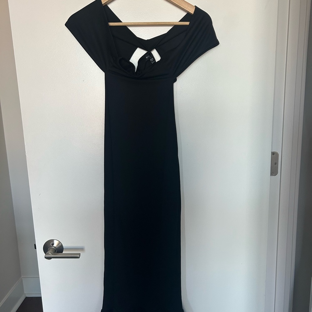 Pretty little thing size 2 off shoulder bodycon mermaid black midi dress